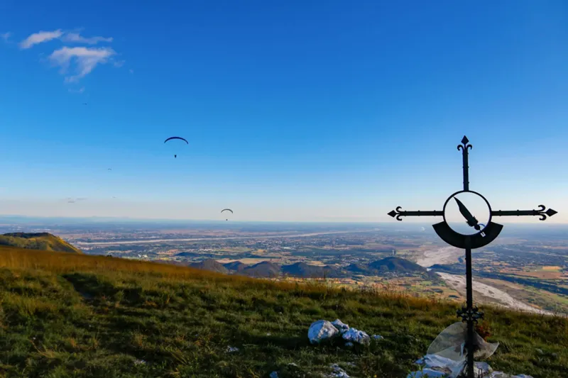 Der Berg Monte Valinis